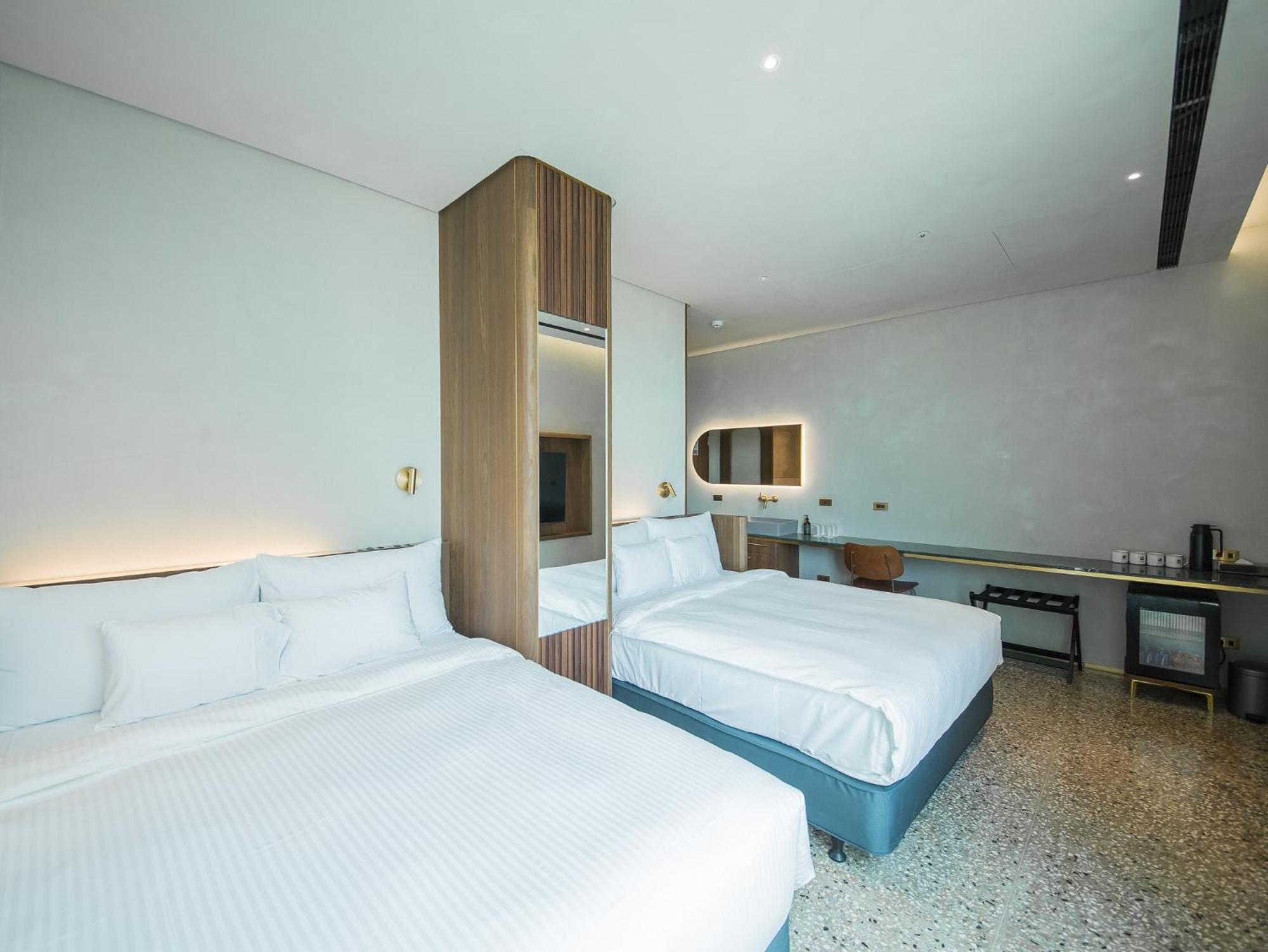 Papoa Harbor Hotel Kaohsiung Exterior photo