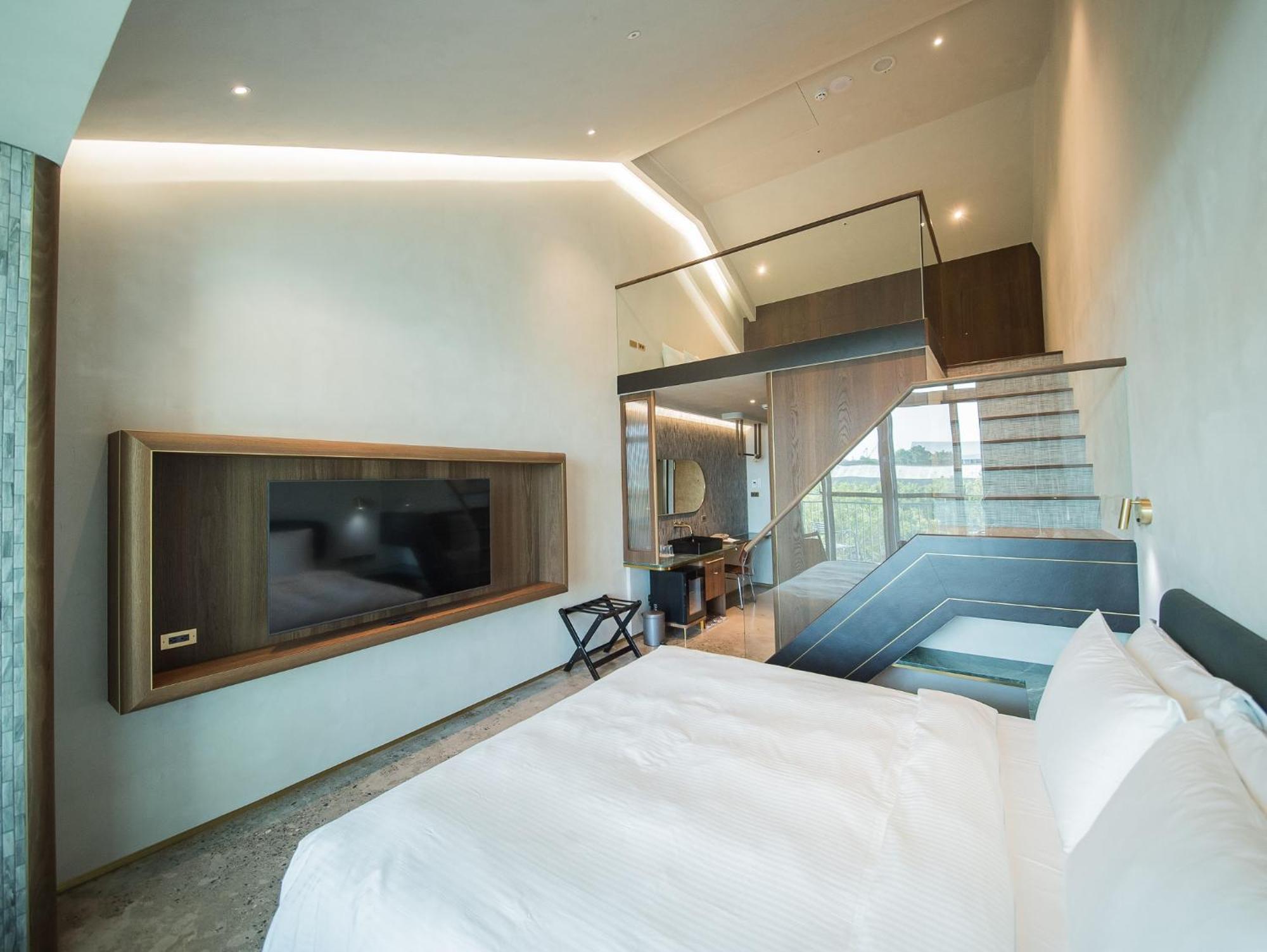 Papoa Harbor Hotel Kaohsiung Exterior photo